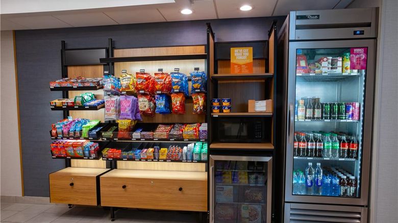<b>Hampton Inn Salt Lake City-North Restaurant</b>. Images powered by <a href="https://iceportal.shijigroup.com/" title="IcePortal" target="_blank">IcePortal</a>.