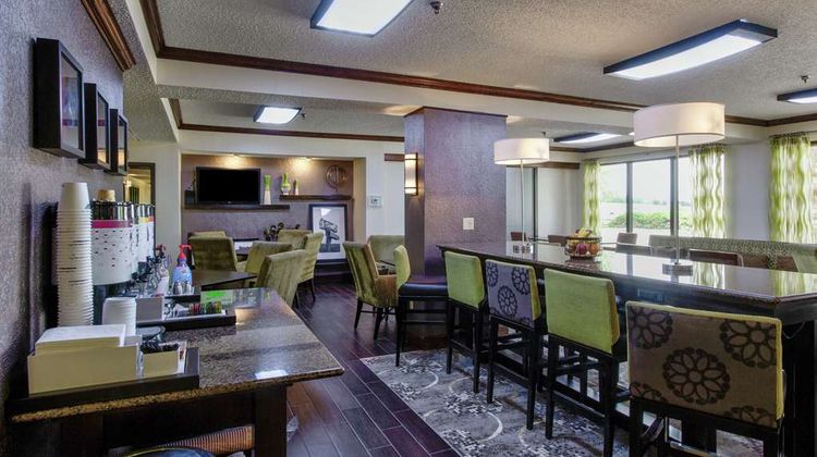 Hampton Inn Salina Lobby