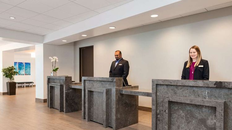 Embassy Suites by Hilton San Luis Obispo Lobby