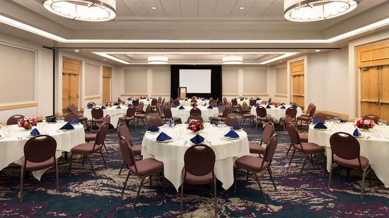 <b>Embassy Suites by Hilton San Luis Obispo Meeting</b>. Images powered by <a href="https://iceportal.shijigroup.com/" title="IcePortal" target="_blank">IcePortal</a>.