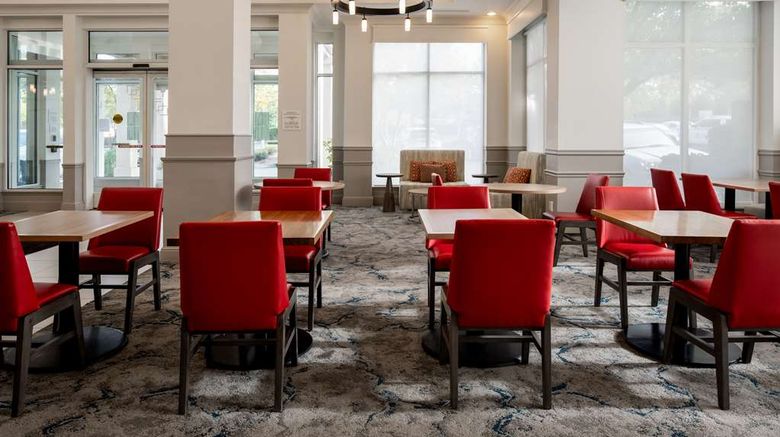 <b>Hilton Garden Inn Folsom Restaurant</b>. Images powered by <a href="https://iceportal.shijigroup.com/" title="IcePortal" target="_blank">IcePortal</a>.