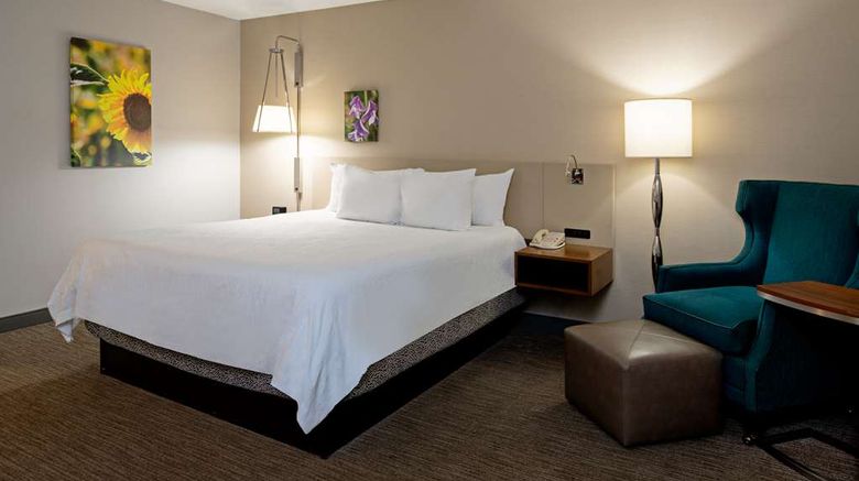<b>Hilton Garden Inn Folsom Room</b>. Images powered by <a href="https://iceportal.shijigroup.com/" title="IcePortal" target="_blank">IcePortal</a>.