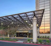 Hilton Sacramento Arden West Exterior