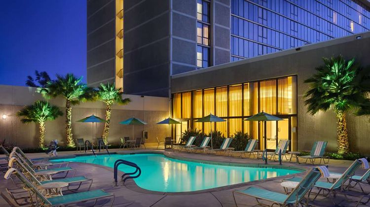 Hilton Sacramento Arden West Pool