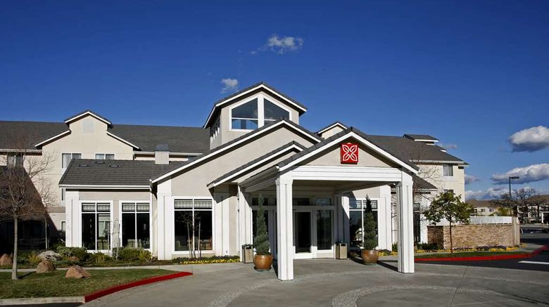 <b>Hilton Garden Inn Roseville Exterior</b>. Images powered by <a href="https://iceportal.shijigroup.com/" title="IcePortal" target="_blank">IcePortal</a>.