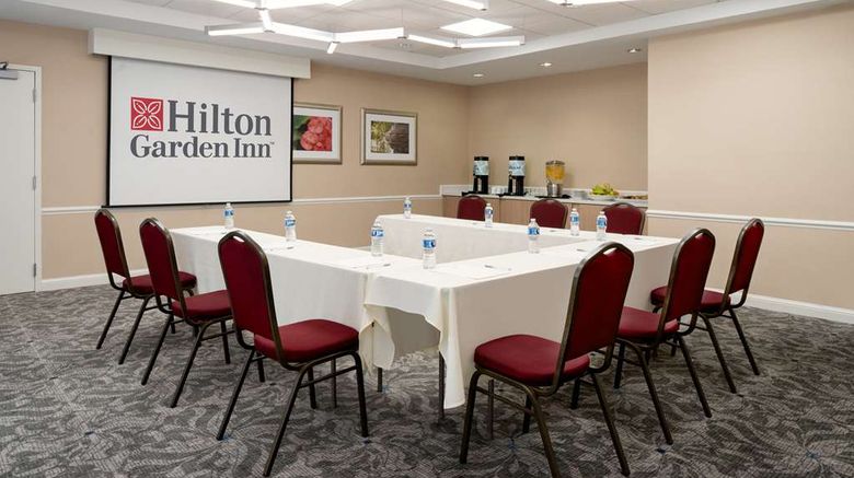 <b>Hilton Garden Inn Roseville Meeting</b>. Images powered by <a href="https://iceportal.shijigroup.com/" title="IcePortal" target="_blank">IcePortal</a>.