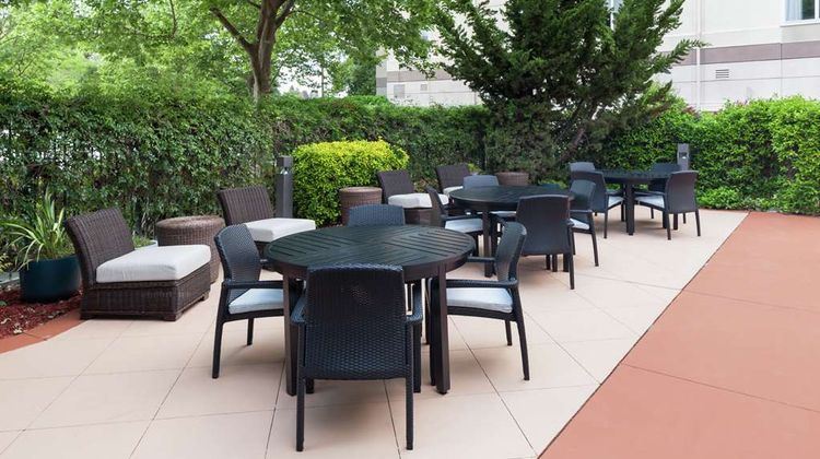 Hilton Garden Inn So. Natomas Exterior