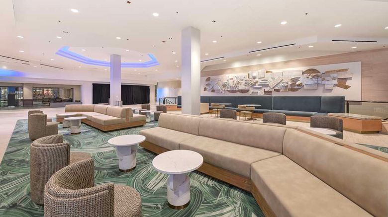 <b>Hilton Anaheim Lobby</b>. Images powered by <a href="https://iceportal.shijigroup.com/" title="IcePortal" target="_blank">IcePortal</a>.