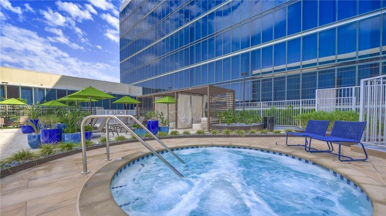 <b>Hilton Anaheim Recreation</b>. Images powered by <a href="https://iceportal.shijigroup.com/" title="IcePortal" target="_blank">IcePortal</a>.