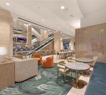 Hilton Anaheim Lobby