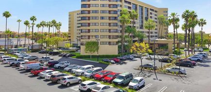 Embassy Suites Anaheim - Orange Exterior