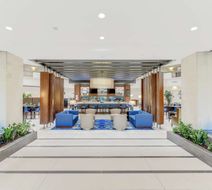 Embassy Suites Anaheim - Orange Lobby