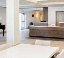 Hilton Garden Inn Fontana Lobby