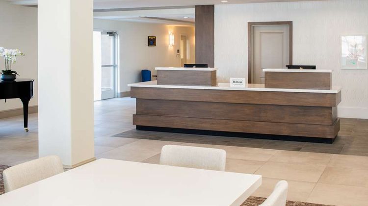 Hilton Garden Inn Fontana Lobby