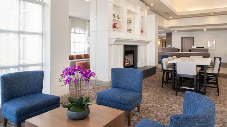 <b>Hilton Garden Inn Fontana Lobby</b>. Images powered by <a href="https://iceportal.shijigroup.com/" title="IcePortal" target="_blank">IcePortal</a>.