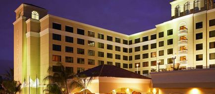 DoubleTree Suites Hotel Anaheim Resort Exterior