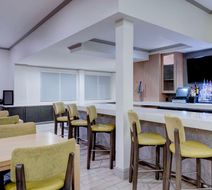 Hilton Garden Inn Garden Grove Lobby