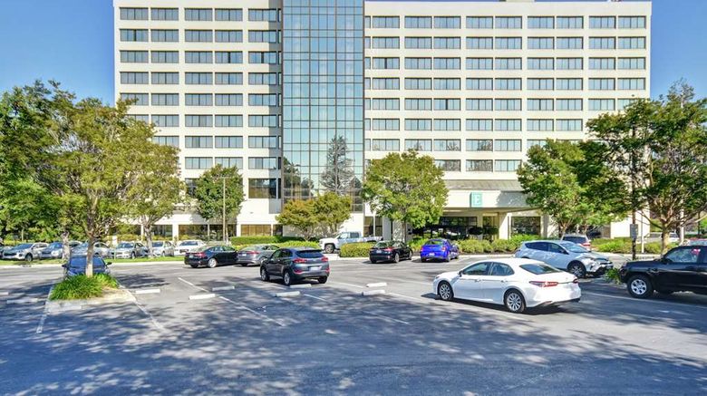 <b>Embassy Suites Hotel Santa Clara Exterior</b>. Images powered by <a href="https://iceportal.shijigroup.com/" title="IcePortal" target="_blank">IcePortal</a>.