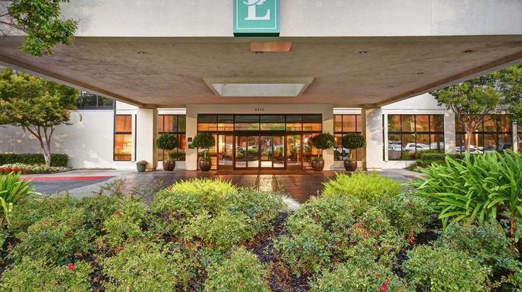 Embassy Suites Hotel Santa Clara Exterior