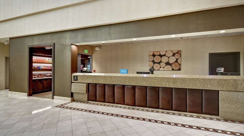 <b>Embassy Suites Hotel Santa Clara Lobby</b>. Images powered by <a href="https://iceportal.shijigroup.com/" title="IcePortal" target="_blank">IcePortal</a>.