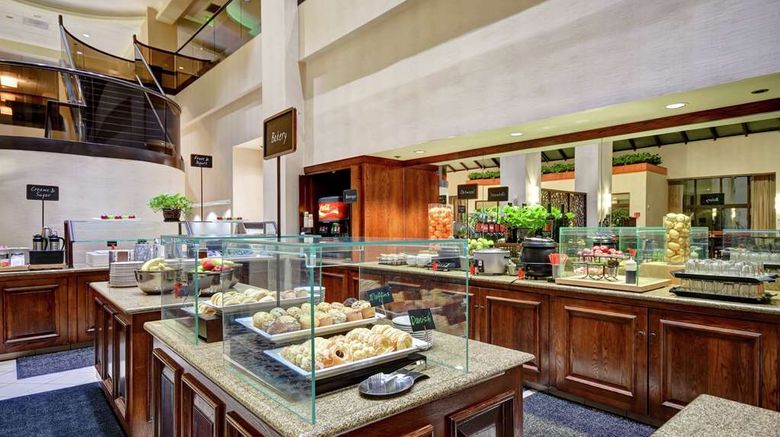 <b>Embassy Suites Hotel Santa Clara Restaurant</b>. Images powered by <a href="https://iceportal.shijigroup.com/" title="IcePortal" target="_blank">IcePortal</a>.