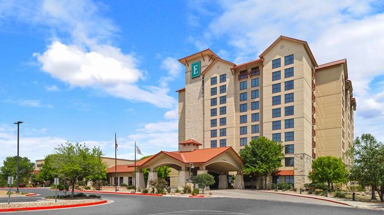 Embassy Suites Hotel & Conference Ctr Exterior