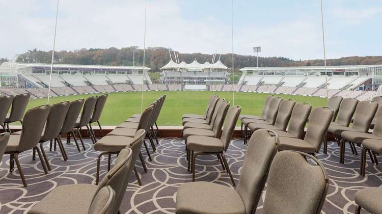 Hilton Southampton - Utilita Bowl Meeting