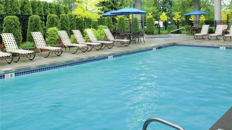 DoubleTree by Hilton Spokane-City Center Pool