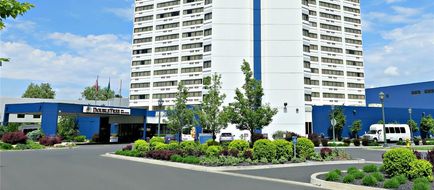 DoubleTree by Hilton Spokane-City Center Exterior