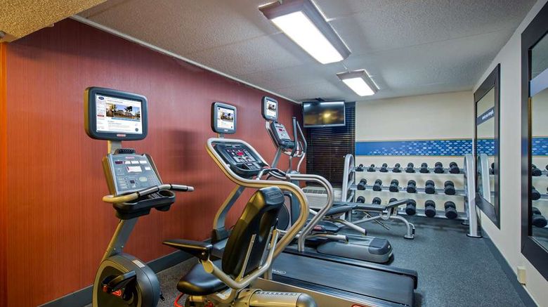 <b>Hampton Inn West Springfield Health</b>. Images powered by <a href="https://iceportal.shijigroup.com/" title="IcePortal" target="_blank">IcePortal</a>.