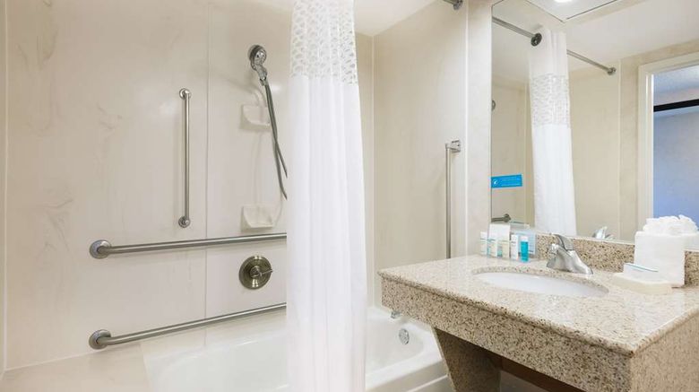 <b>Hampton Inn West Springfield Room</b>. Images powered by <a href="https://iceportal.shijigroup.com/" title="IcePortal" target="_blank">IcePortal</a>.