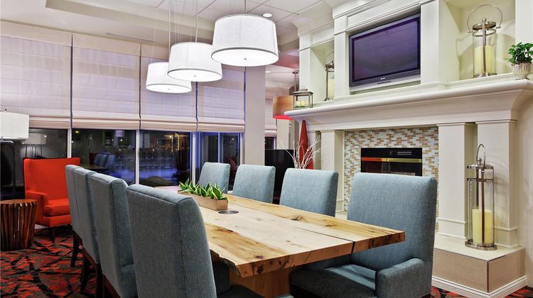 Hilton Garden Inn Springfield Lobby