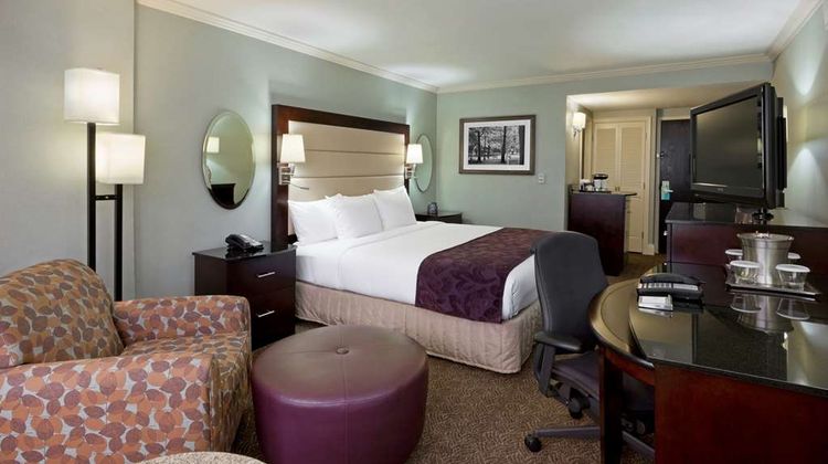 Hotel Belvoir Springfield Room