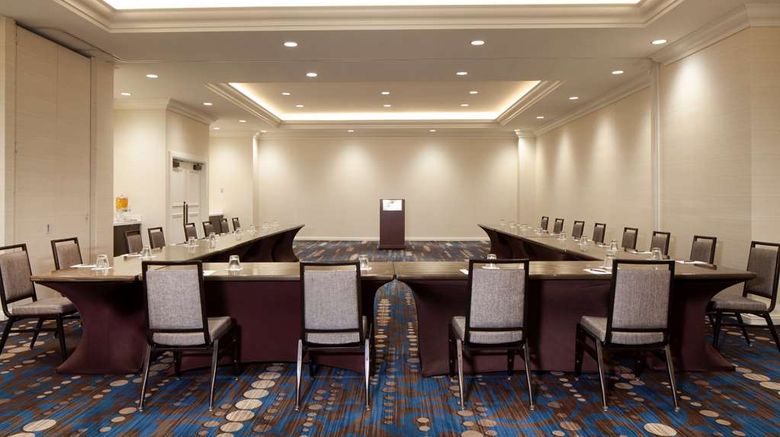 <b>Hilton St Petersburg Bayfront Meeting</b>. Images powered by <a href="https://iceportal.shijigroup.com/" title="IcePortal" target="_blank">IcePortal</a>.