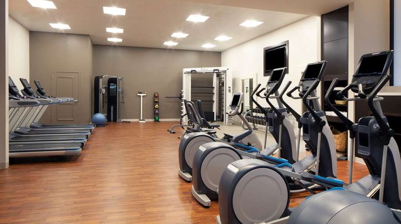 <b>Hilton St Petersburg Bayfront Health</b>. Images powered by <a href="https://iceportal.shijigroup.com/" title="IcePortal" target="_blank">IcePortal</a>.