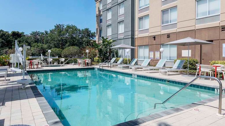 <b>Hilton Garden Inn-Bradenton Airport Pool</b>. Images powered by <a href="https://iceportal.shijigroup.com/" title="IcePortal" target="_blank">IcePortal</a>.