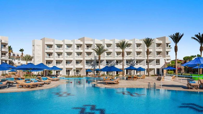 <b>DoubleTree by Hilton Sharm El Sheikh Pool</b>. Images powered by <a href="https://iceportal.shijigroup.com/" title="IcePortal" target="_blank">IcePortal</a>.