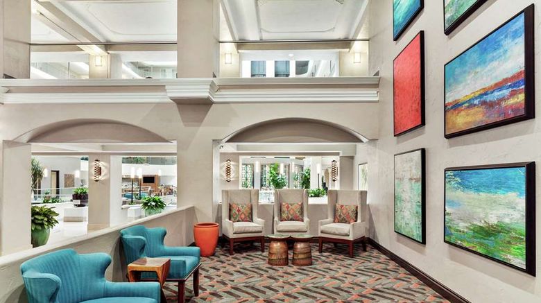 <b>Embassy Suites Santa Ana Lobby</b>. Images powered by <a href="https://iceportal.shijigroup.com/" title="IcePortal" target="_blank">IcePortal</a>.