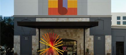 Hotel Zessa Santa Ana a DoubleTree Exterior
