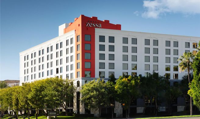 Hotel Zessa Santa Ana a DoubleTree Exterior