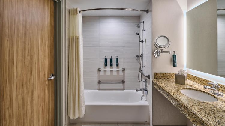 Hotel Zessa Santa Ana a DoubleTree Room