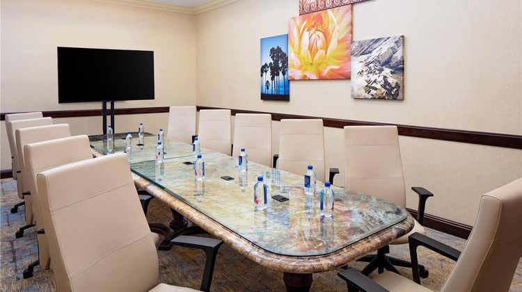 Hotel Zessa Santa Ana a DoubleTree Meeting