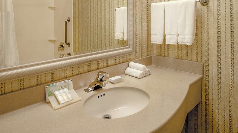 <b>Hilton Garden Inn Chesterfield Room</b>. Images powered by <a href="https://iceportal.shijigroup.com/" title="IcePortal" target="_blank">IcePortal</a>.