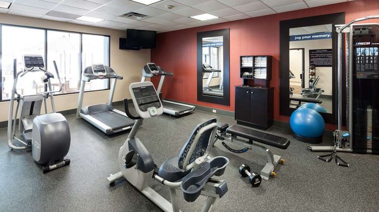 Hampton Inn Downtown at the Arch Health