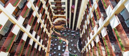 Embassy Suites St. Louis/St. Charles Lobby