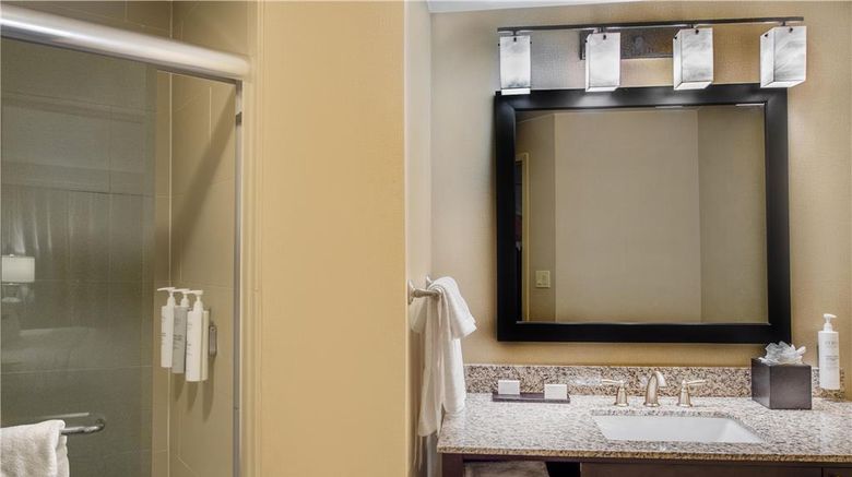<b>Embassy Suites St Louis Airport Room</b>. Images powered by <a href="https://iceportal.shijigroup.com/" title="IcePortal" target="_blank">IcePortal</a>.