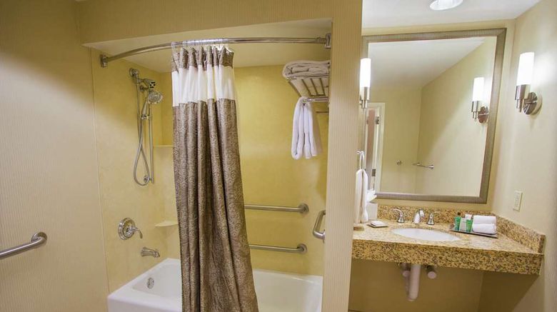 <b>Hilton St Louis Frontenac Room</b>. Images powered by <a href="https://iceportal.shijigroup.com/" title="IcePortal" target="_blank">IcePortal</a>.