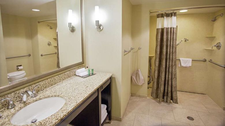 <b>Hilton St Louis Frontenac Room</b>. Images powered by <a href="https://iceportal.shijigroup.com/" title="IcePortal" target="_blank">IcePortal</a>.