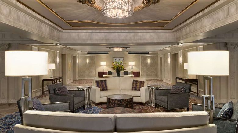 <b>Hilton St Louis Frontenac Lobby</b>. Images powered by <a href="https://iceportal.shijigroup.com/" title="IcePortal" target="_blank">IcePortal</a>.