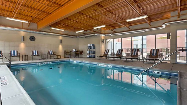 Hampton Inn-Stes/St. Louis Galleria Area Pool